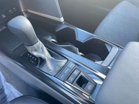 Used 2025 Toyota Camry LE image 40