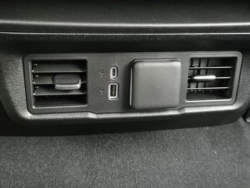 New 2026 GMC Sierra 1500 Elevation image 32