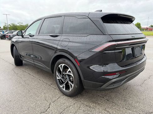 Used 2025 Lincoln Nautilus Premier w/ Equipment Group 102A AWD/4WD image 5