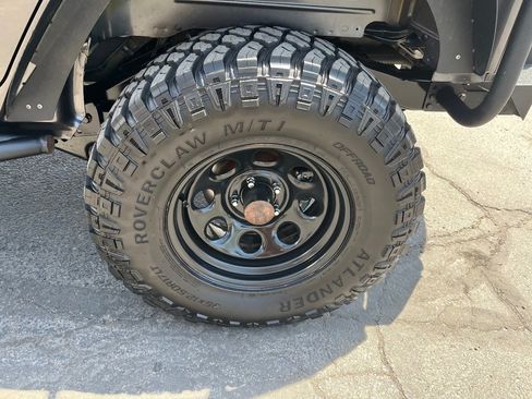 Used 2014 Jeep Wrangler Unlimited Sport w/ Quick Order Package 24S AWD/4WD image 39
