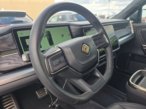 Used 2022 Rivian R1T Adventure AWD/4WD image 4