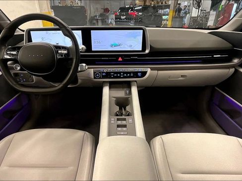 Used 2025 Hyundai Ioniq 6 SEL RWD image 14