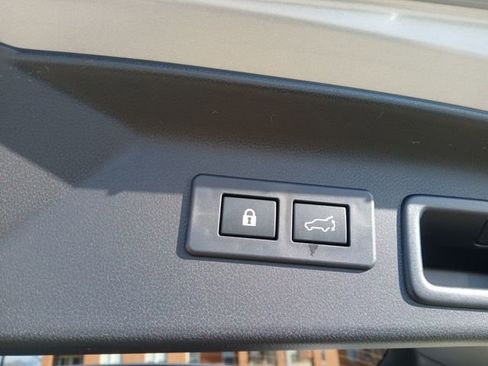 Used 2025 Subaru Forester Touring AWD/4WD image 28