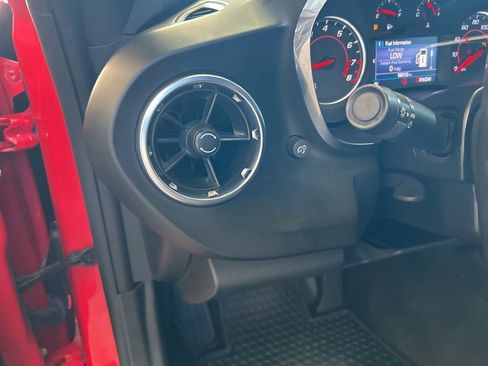 Used 2020 Chevrolet Camaro LT image 36