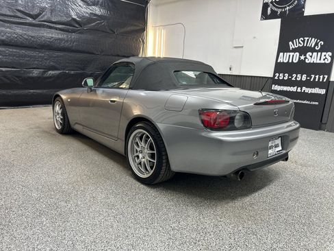 Used 2001 Honda S2000 image 4