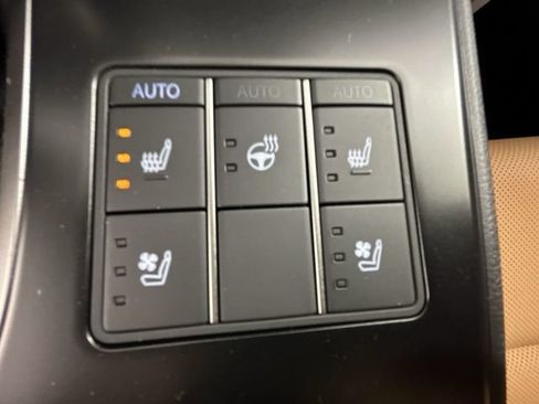 Used 2024 Lexus UX 250h AWD w/ Premium Package image 26
