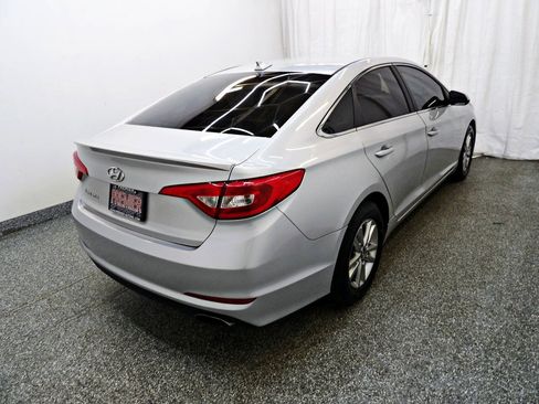 Used 2017 Hyundai Sonata SE FWD image 6