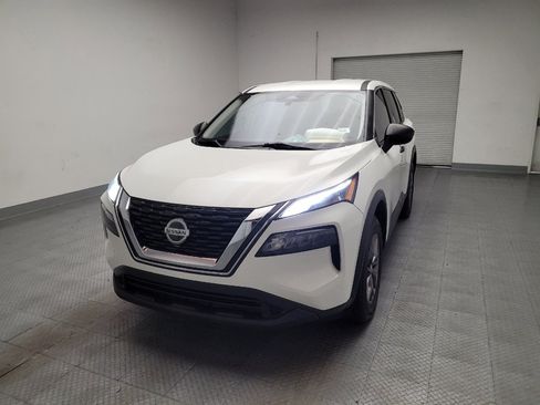 Used 2021 Nissan Rogue S AWD/4WD image 15