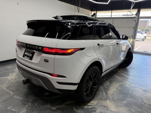 Used 2020 Land Rover Range Rover Evoque SE AWD/4WD image 2