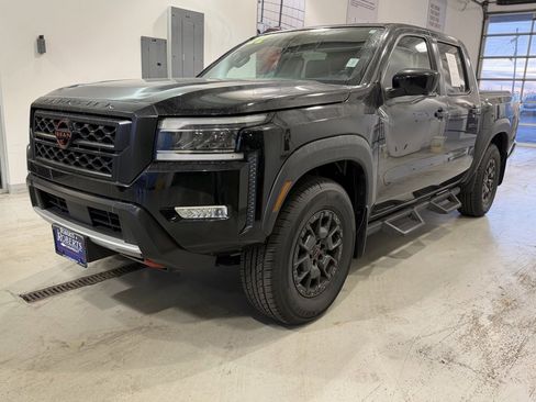 Used 2022 Nissan Frontier PRO-4X w/ Pro-4X Premium Package image 7