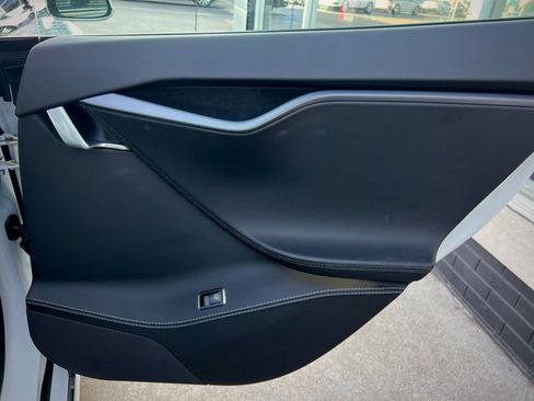 Used 2019 Tesla Model S Long Range image 25