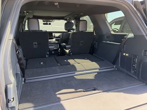 Used 2025 Ford Expedition Platinum w/ Stealth Performance Package image 6