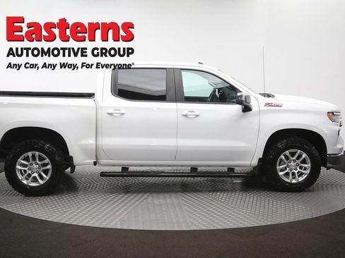 Used 2023 Chevrolet Silverado 1500 LT AWD/4WD image 42