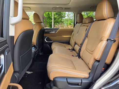 Used 2025 INFINITI QX80 Luxe w/ Cargo Package RWD image 14