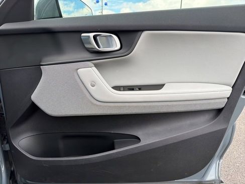 Used 2023 Polestar Polestar 2 w/ Pilot Pack image 11