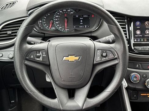 Used 2021 Chevrolet Trax LT image 12