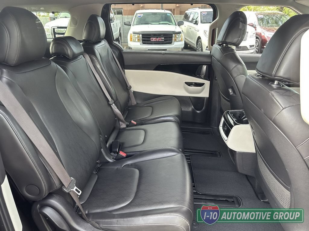 Used 2022 Kia Carnival EX FWD image 13