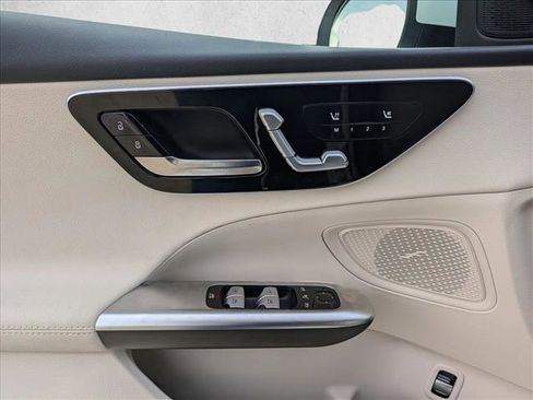 Certified 2025 Mercedes-Benz C 300 Sedan image 15