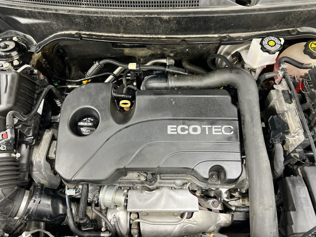 Used 2020 Chevrolet Equinox LS FWD image 24
