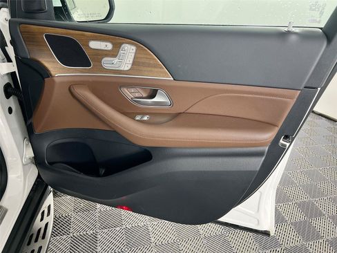 Used 2024 Mercedes-Benz GLE 350 4MATIC image 29