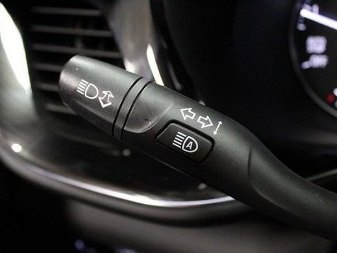 Certified 2023 Buick Envision Essence FWD image 22
