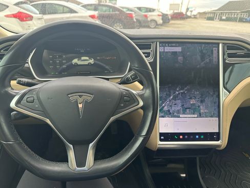 Used 2014 Tesla Model S 60 image 18