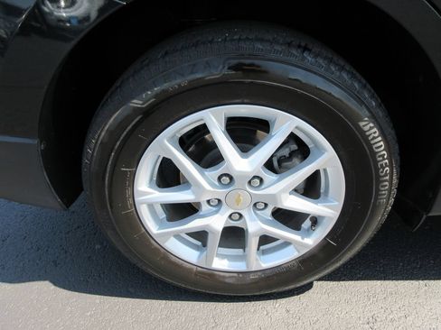 Used 2024 Chevrolet Equinox LT AWD/4WD image 9