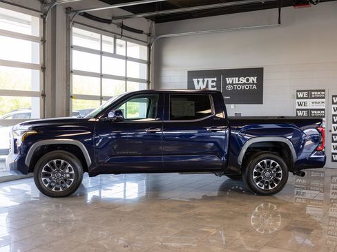 Used 2024 Toyota Tundra Limited AWD/4WD image 1