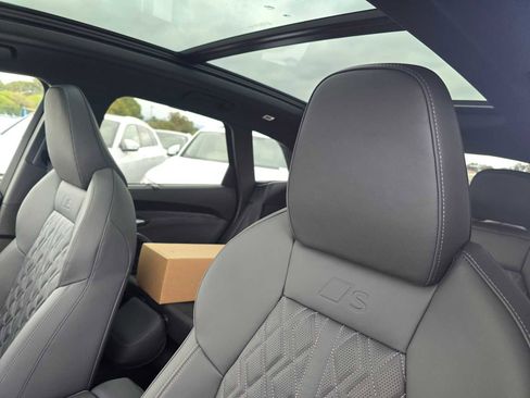 New 2025 Audi SQ5 Premium Plus image 25