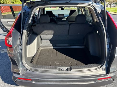 Used 2023 Honda CR-V EX image 11