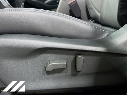 Used 2026 Subaru Ascent Premium AWD/4WD image 19