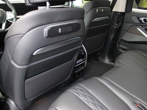 New 2026 BMW X7 xDrive40i w/ Executive Package image 49