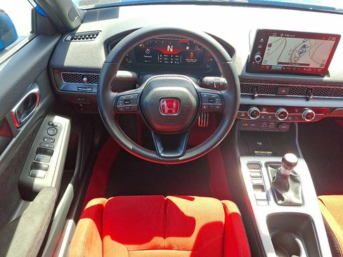 Used 2024 Honda Civic Type R image 11