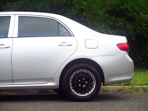 Used 2009 Toyota Corolla LE FWD image 23