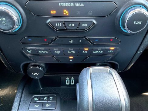 Used 2022 Ford Ranger XLT w/ Equipment Group 301A Mid AWD/4WD image 16