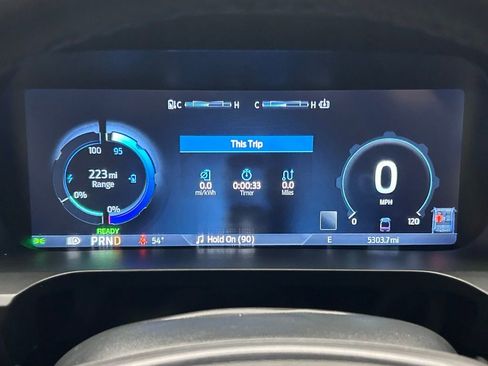 Used 2025 Ford F150 Lightning Flash image 21