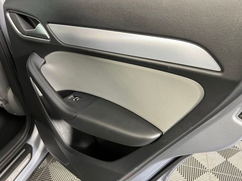 Used 2018 Audi Q3 2.0T Premium w/ Convenience Package image 28