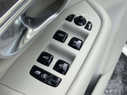 New 2026 Volvo XC90 B6 Ultra w/ Protection Package AWD/4WD image 7