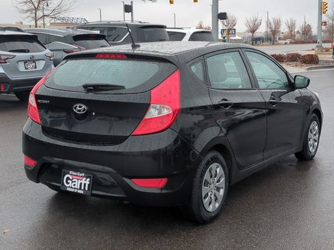 Used 2017 Hyundai Accent SE image 3