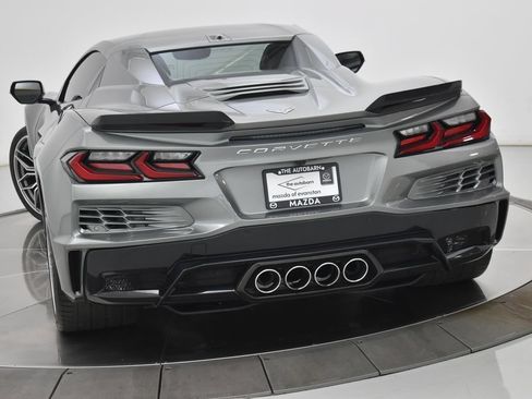 Used 2024 Chevrolet Corvette Z06 RWD image 14