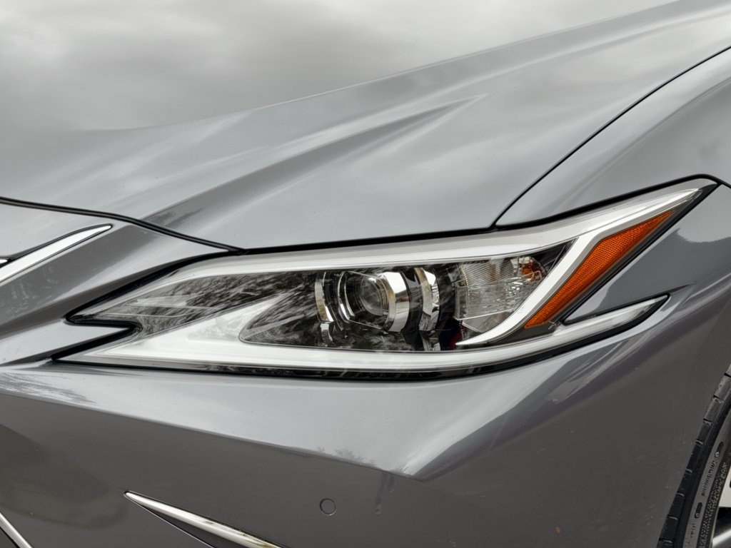 Certified 2025 Lexus ES 350 w/ Premium Package FWD image 13