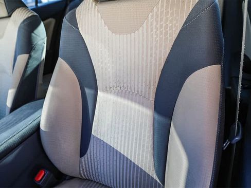 Used 2016 Toyota Prius Three image 20