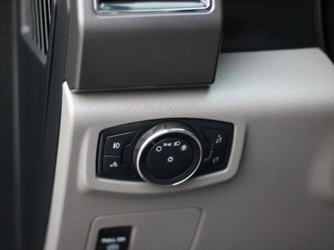 Used 2018 Ford F150 XLT AWD/4WD image 20