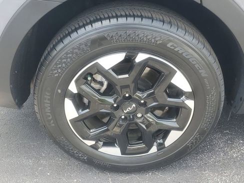Used 2024 Kia Sorento S FWD image 5
