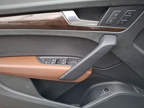 Used 2018 Audi Q5 2.0T Premium Plus w/ Premium Plus Package image 8