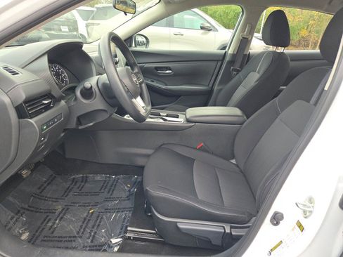 Used 2024 Nissan Sentra SV image 19