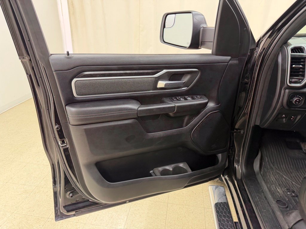 Used 2020 RAM 1500 Big Horn AWD/4WD image 15