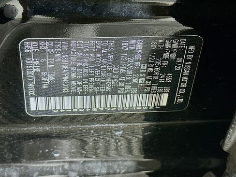 Used 2023 Nissan Rogue SV FWD image 12
