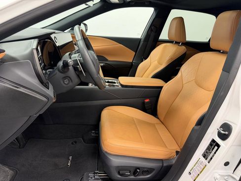 Used 2025 Lexus RX 350 Premium Plus w/ Convenience Package image 4