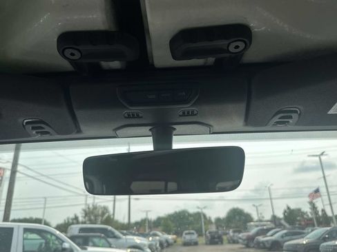 Used 2021 Jeep Gladiator Mojave AWD/4WD image 31